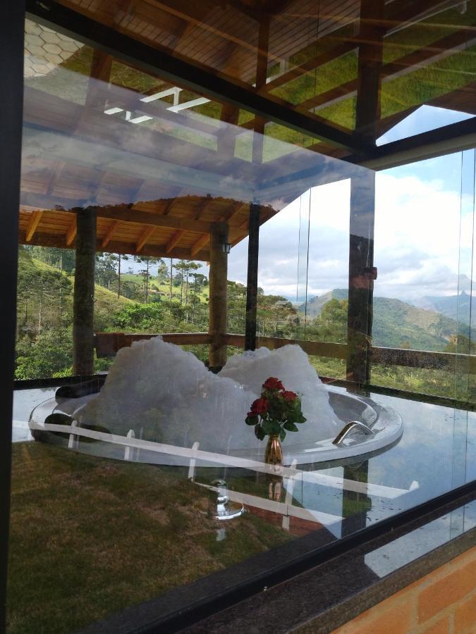 Chales Xanoti Oferece Conforto E Tranquilidade. Sapucaí-Mirim Kültér fotó